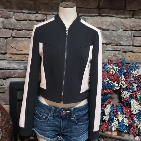 NEW!! BCBGMAXAZRIA CROPPED JACKET sz XXS - Picture 1 of 8